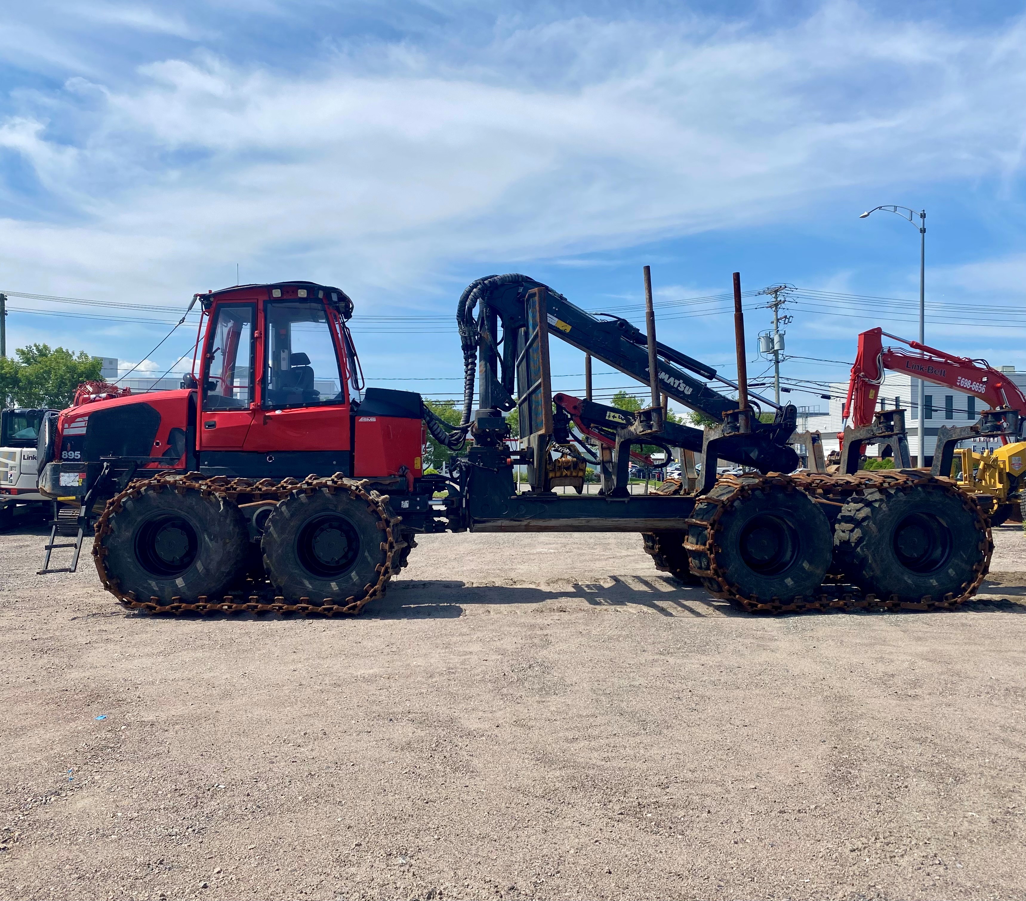 Komatsu forwarder 895 | Product Komatsu forwarder 895